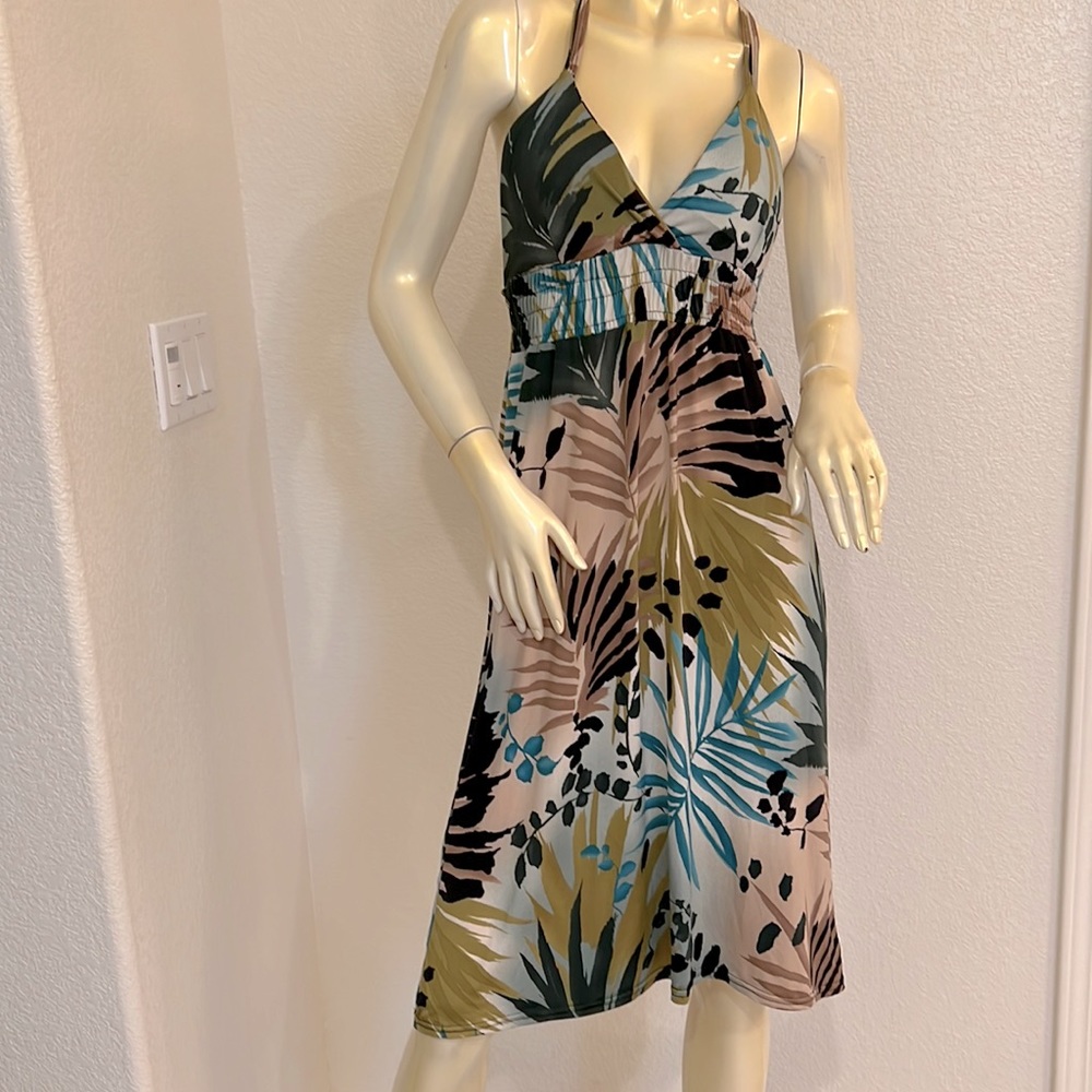 NEW FEELING - Tropical Print Chained Open Back Midi Dress - One Size